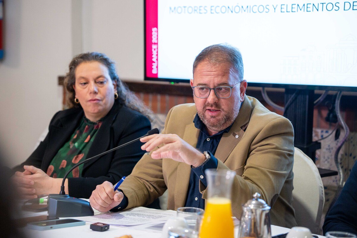 Rodríguez Osuna resalta las “expectativas alentadoras para 2026”, que permitirán mantener la senda del progreso y la transformación para que Mérida continúe siendo el referente de Extremadura