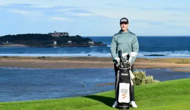 Samuel Espinosa posa en el recorrido de Pedreña.