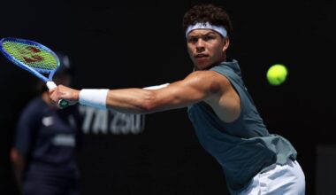 Shelton resiste ante Comesaña y avanza a cuartos en Auckland | ATP Tour