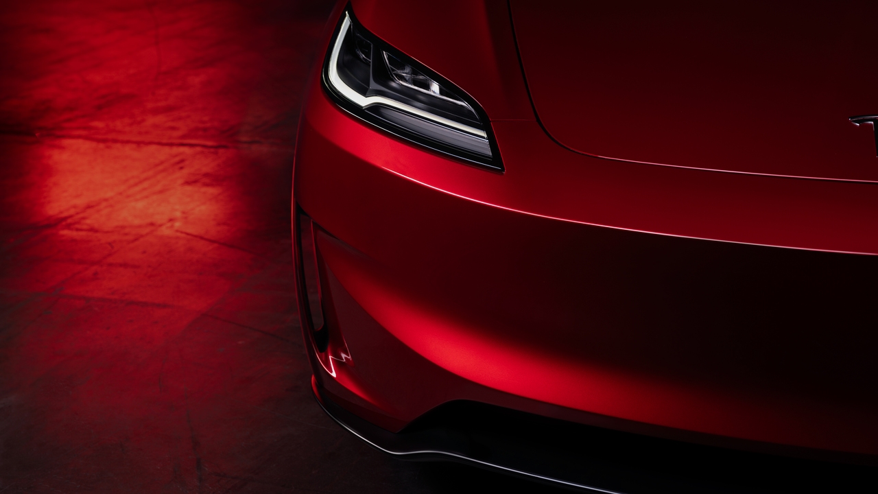 ¿Tu coche hace esto? Los 5 secretos más locos escondidos en tu Tesla