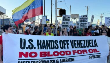 Manifestantes de San Antonio denuncian los ataques estadounidenses a Venezuela y la captura de Maduro