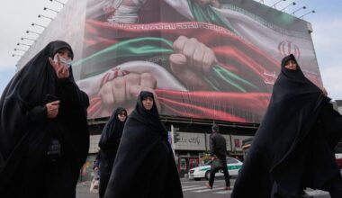 Irán habla de juicios rápidos y ejecuciones mientras promete “respuesta decisiva” a EEUU e Israel