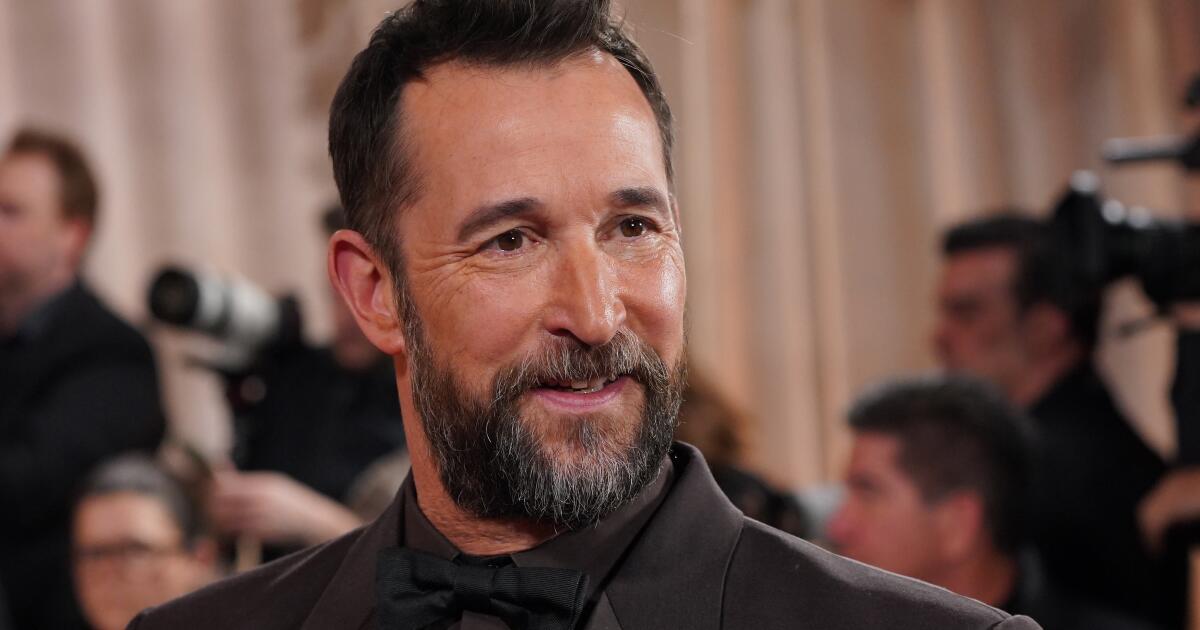 Diego Luna no es el ganador de los Globos de Oro debido al triunfo de Noah Wyle