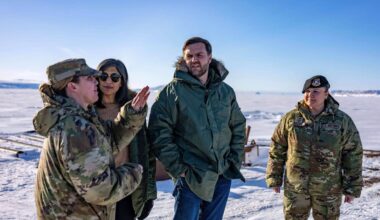 Dinamarca envía militares a Groenlandia horas antes de la reunión clave con Vance y Rubio en la Casa Blanca