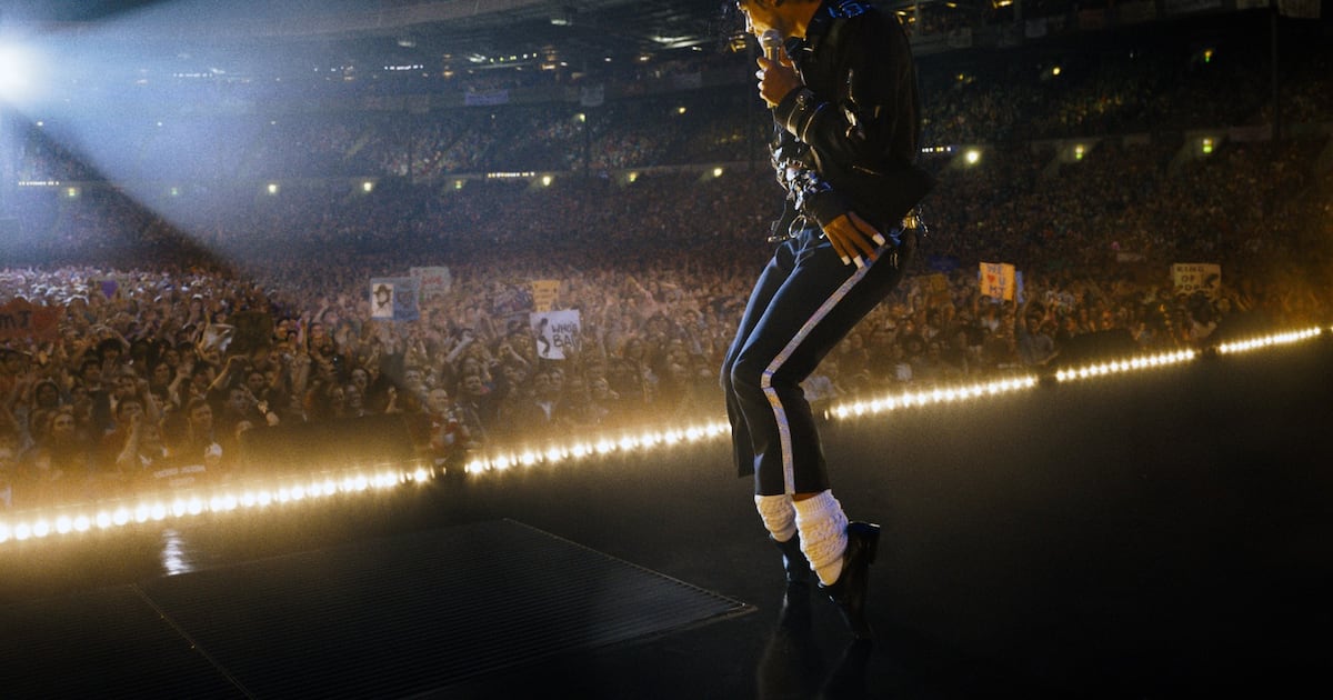 El rey del pop llega al cine: qué se sabe de la biopic de Michael Jackson (y su fecha de estreno en Chile)