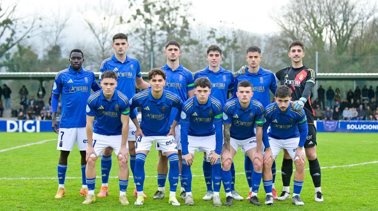 El Vetusta saca un punto ante un gran Fabril: el filial oviedista seguirá segundo - La Voz de Asturias