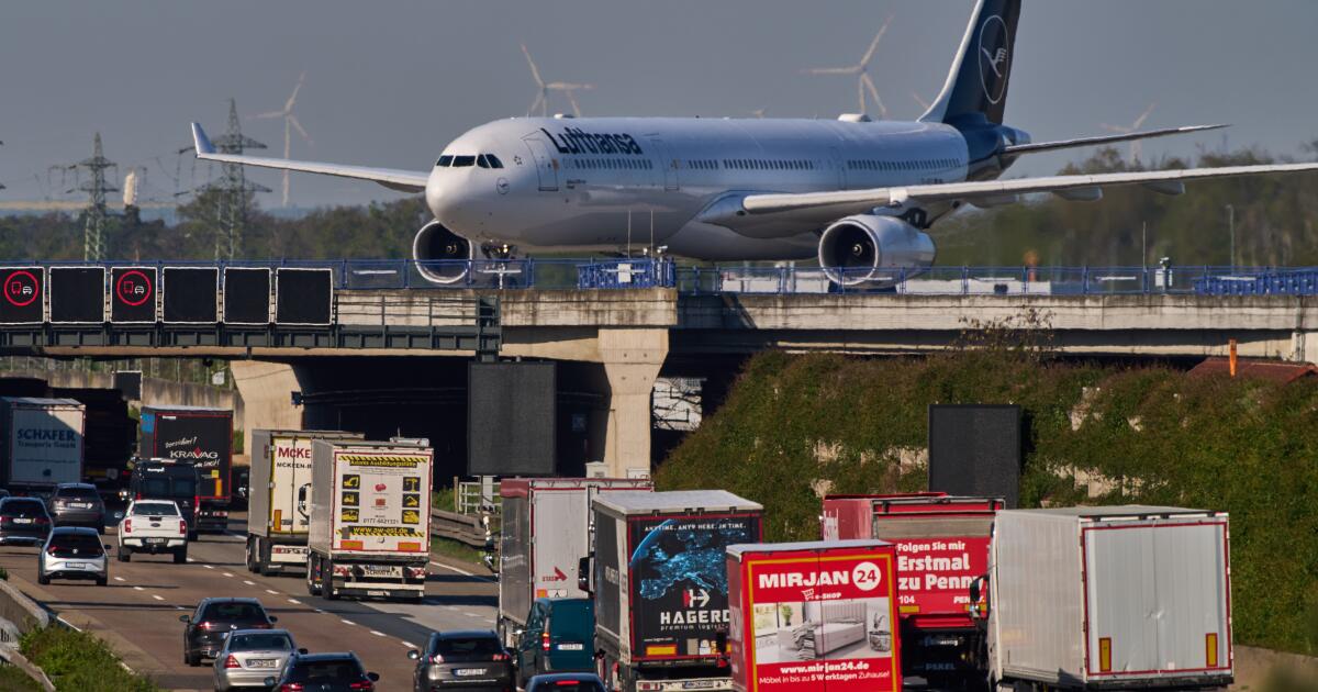 Lufthansa recorta 20.000 vuelos mientras la guerra EEUU-Irán presiona precios de combustible