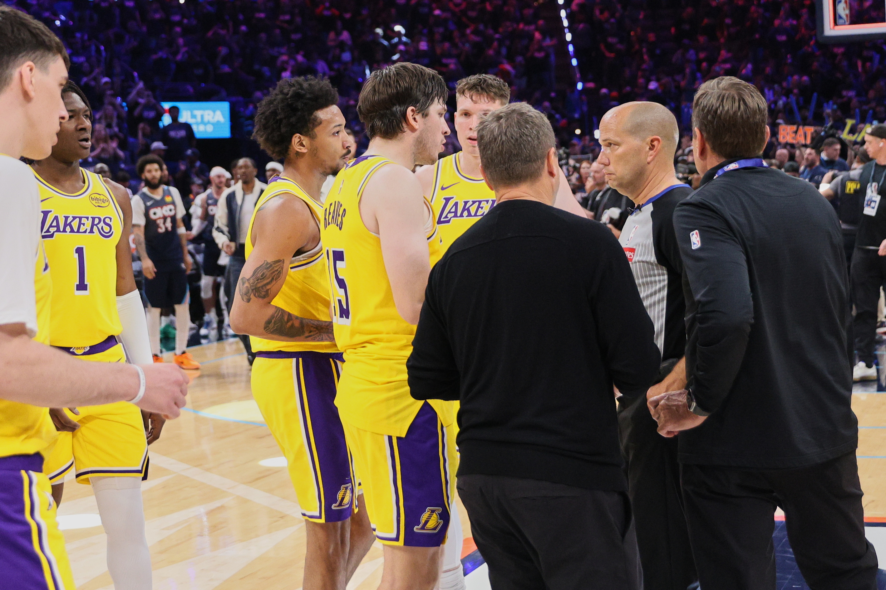 Los Lakers, muy molestos con los criterios arbitrales y su permisividad con el 'flopping' de los Thunder