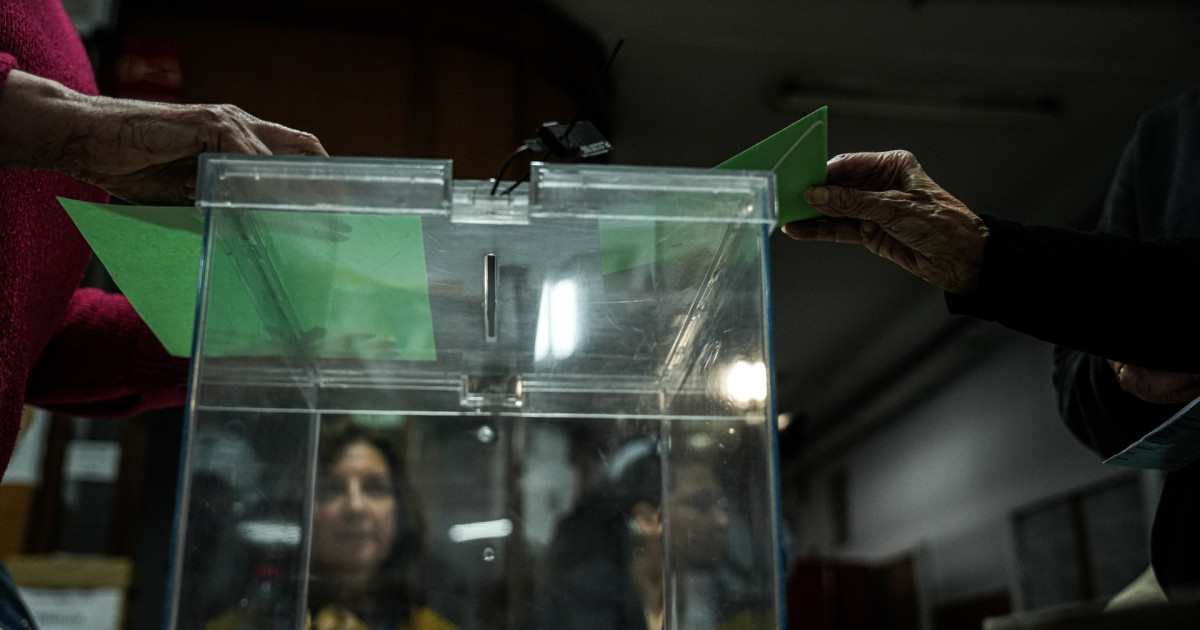 Suspendida la anulación del voto de la candidata del PSOE de Granada tras equivocarse al votar
