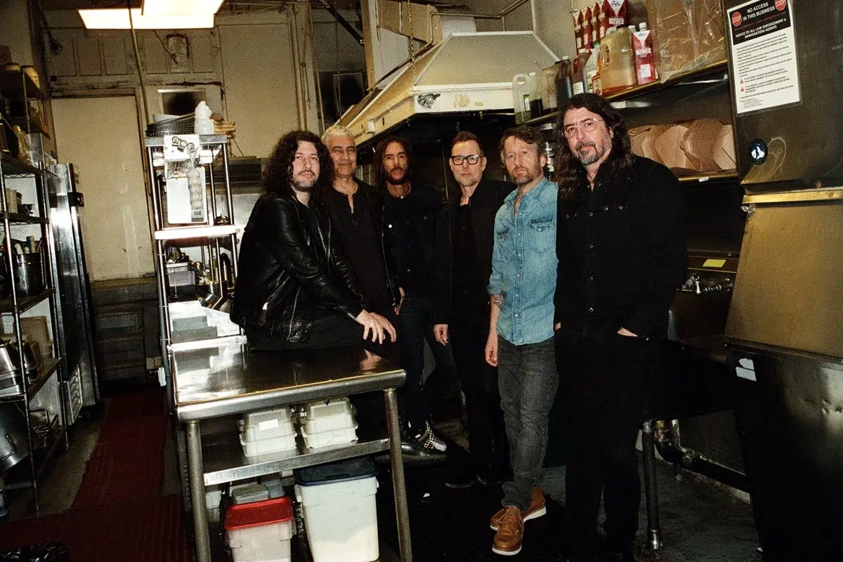 Foo Fighters posando para la cámara