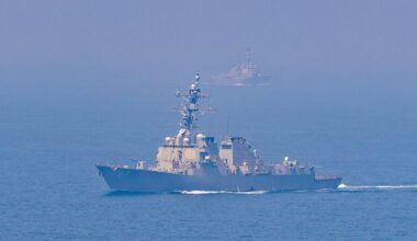 EEUU dice que bombardeó instalaciones militares en Irán tras interceptar ataques contra sus barcos en Ormuz