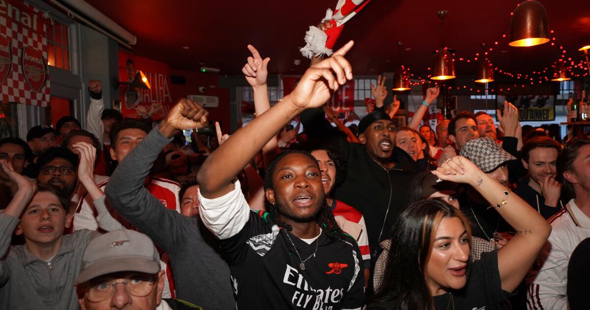 Arsenal atrapa su primer título de la Premier en 22 años tras empate del Man City con Bournemouth