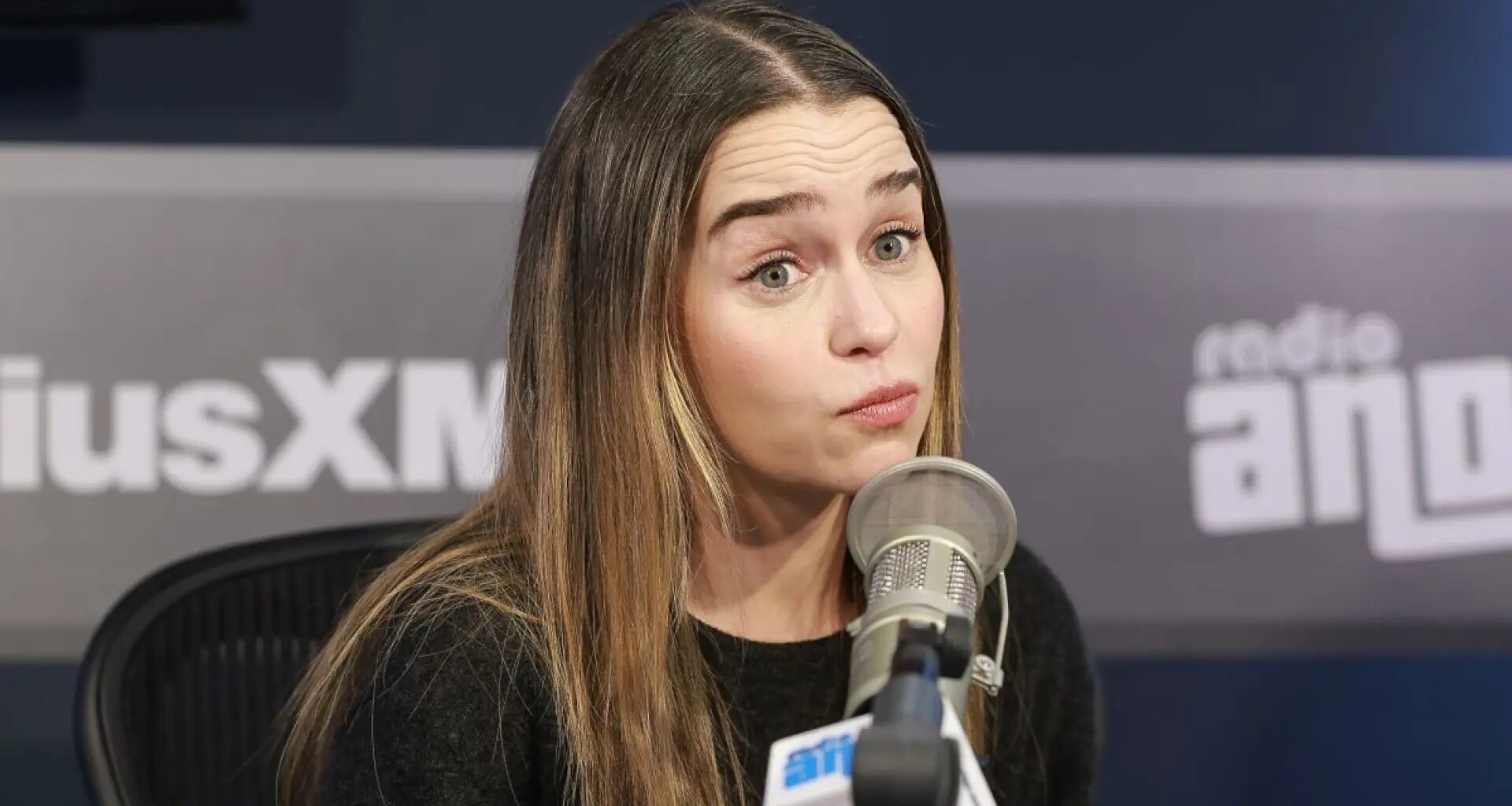 Emilia Clarke se queda sin su serie de espías en SkyShowtime: cancelada tras solo una temporada