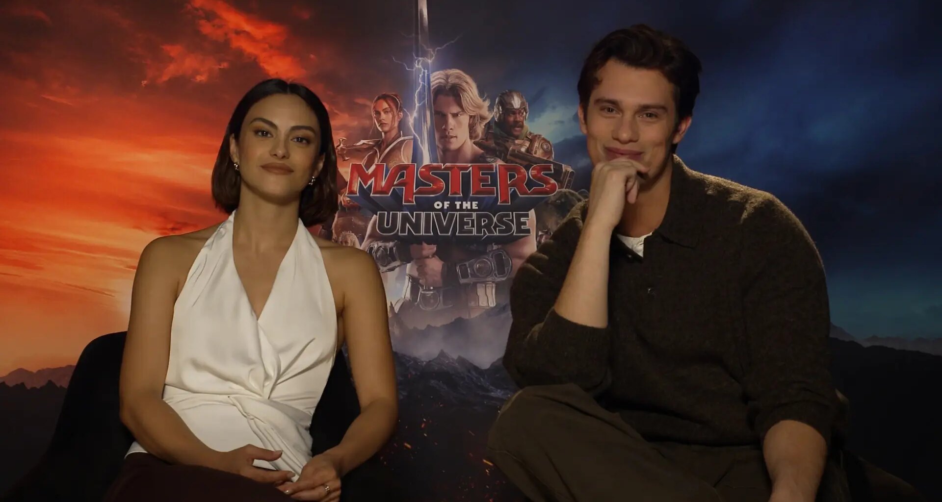 Entrevista con Nicholas Galitzine y Camila Mendes, protagonistas de He-Man y los Masters del Universo: "Mostramos el lado más humano de unos personajes legendarios"