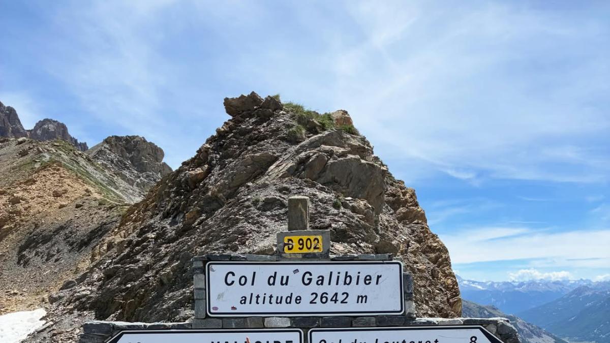 Paula Ostiz se prepara subiendo todos los puertos míticos de Francia. Del Tourmalet al Galibier pasando por el Ventoux