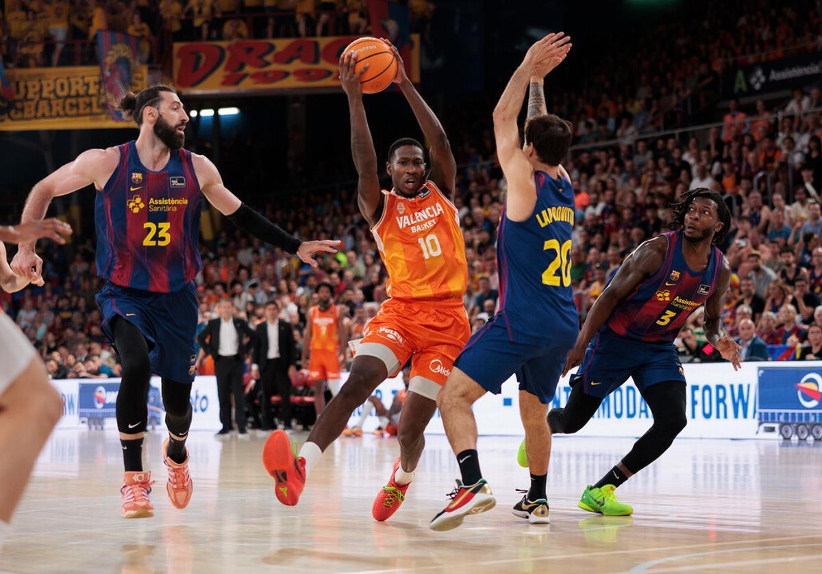 Omari Moore, uno de los jugadores renovados que seguirán la próxima temporada.