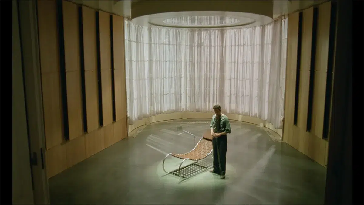 Adrien Brody en El brutalista