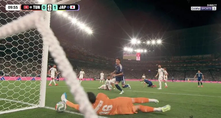 El arquero Dahmen salvó al conjunto nipón de recibir el segundo gol