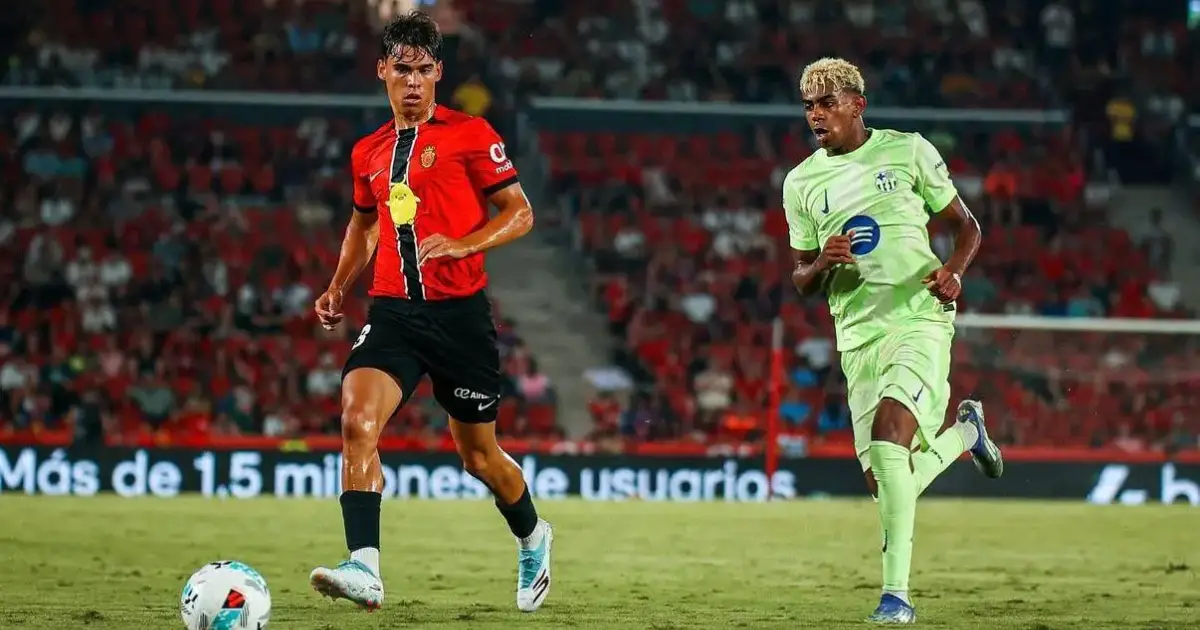 Jan Salas amplia su contrato con el Mallorca hasta 2029