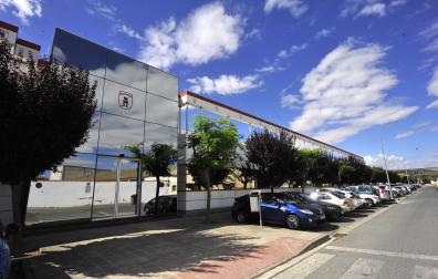 A:ALBERTO GALDONA F:24-06-2022 L:PERALTA P:FACHADA DE LA PLANTA DE AZKOYEN EN PERALTA T:JUNTA ACCIONISTA DE AZKOYEN EN PERALTA