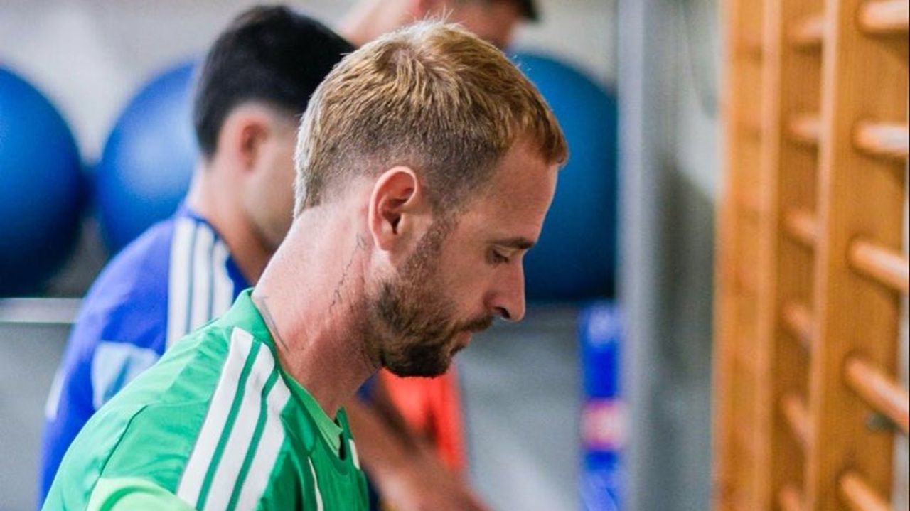 El Oviedo apura la segunda semana de pretemporada: Aarón Escandell ya entrena con el grupo - La Voz de Asturias