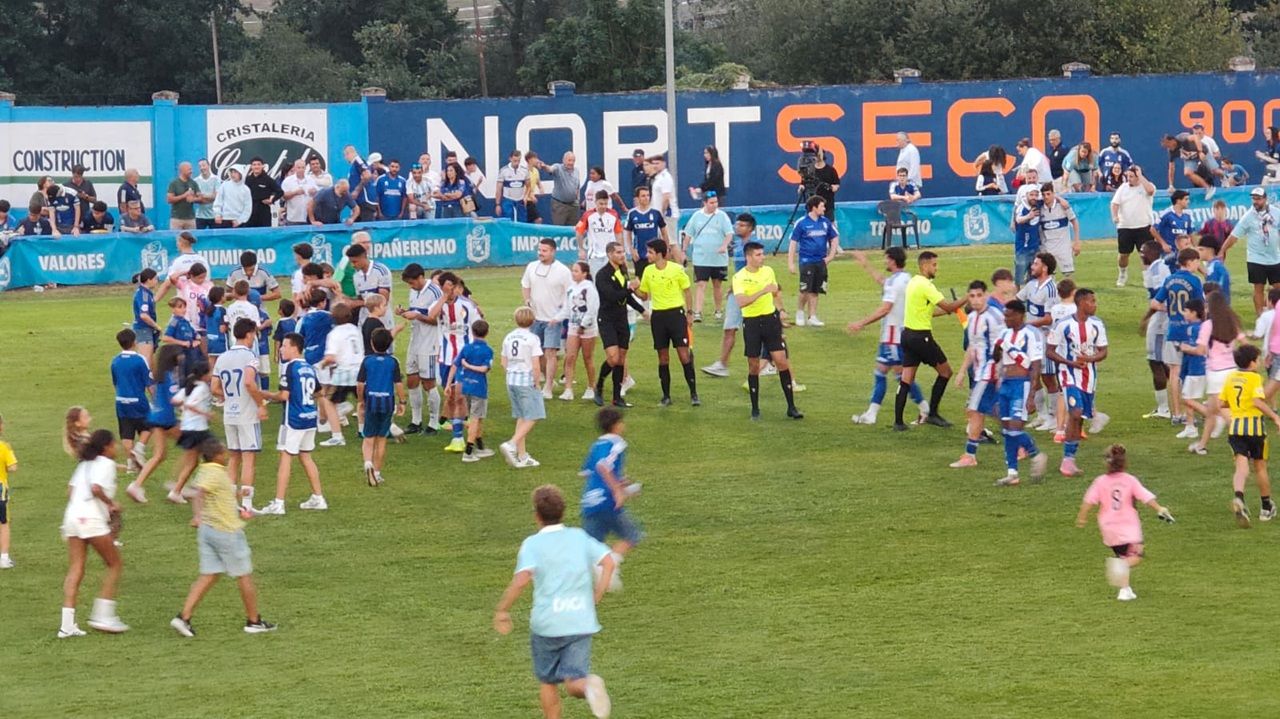El Real Oviedo se gusta ante la Ponferradina: goleada en Grao y primer triunfo del verano - La Voz de Asturias