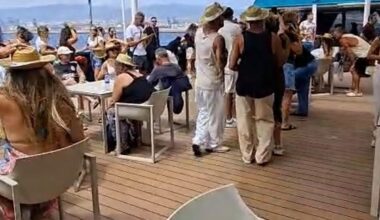 Comida y bebida gratis al ritmo de 'La Graciosa' de Quevedo y Elvis Crespo: la fiesta improvisada que se han encontrado los pasajeros de un barco a Tenerife
