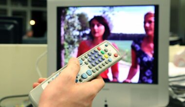 La TDT cambia pronto y obligará a resintonizar canales: no todos los televisores están preparados