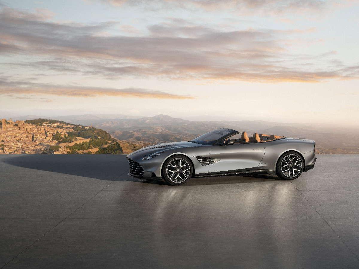 Aston Martin presenta tres DB12 S exclusivos para Pebble Beach 2026