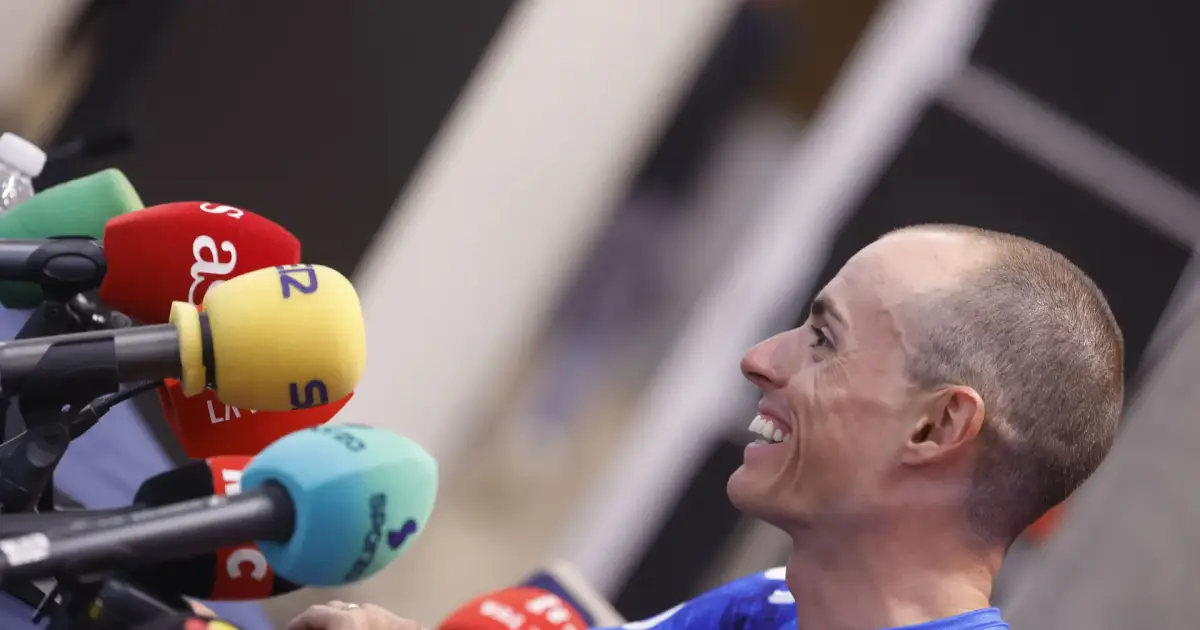 Enric Mas: «La presencia de Pogacar condiciona la carrera, hará lo que quiera»