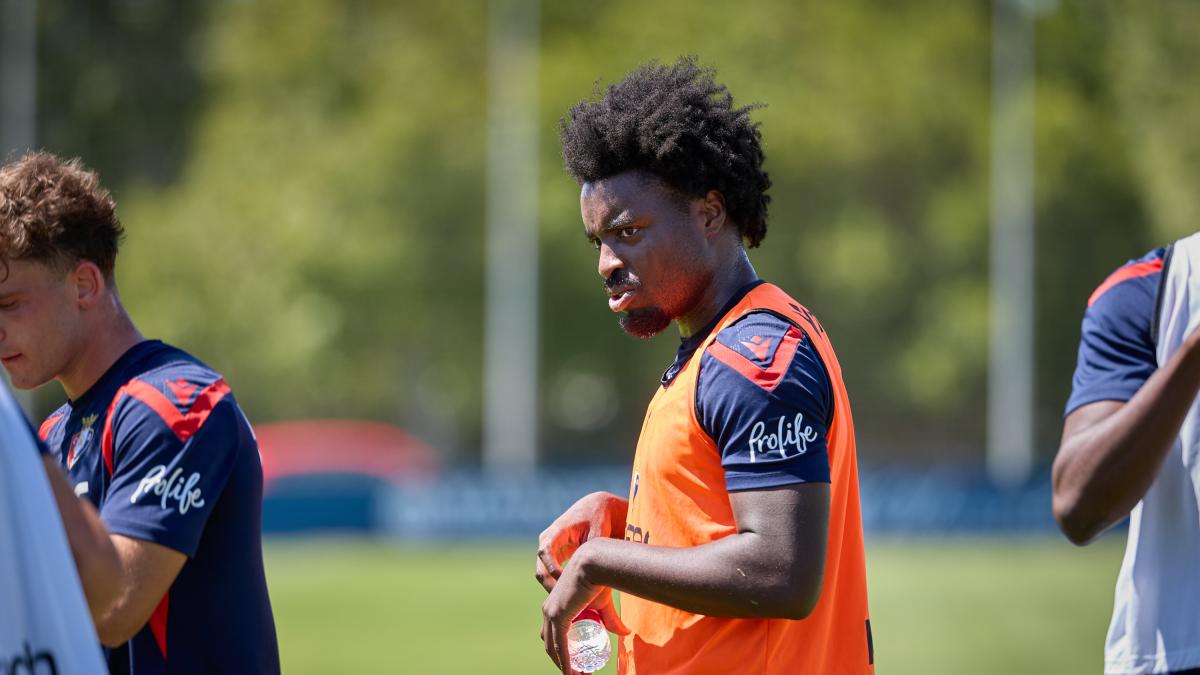 El Ajax presenta una oferta a Osasuna por Boyomo