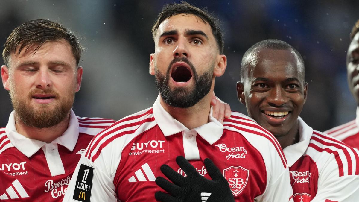 Osasuna, atento al fichaje del centrocampista francés Romain del Castillo