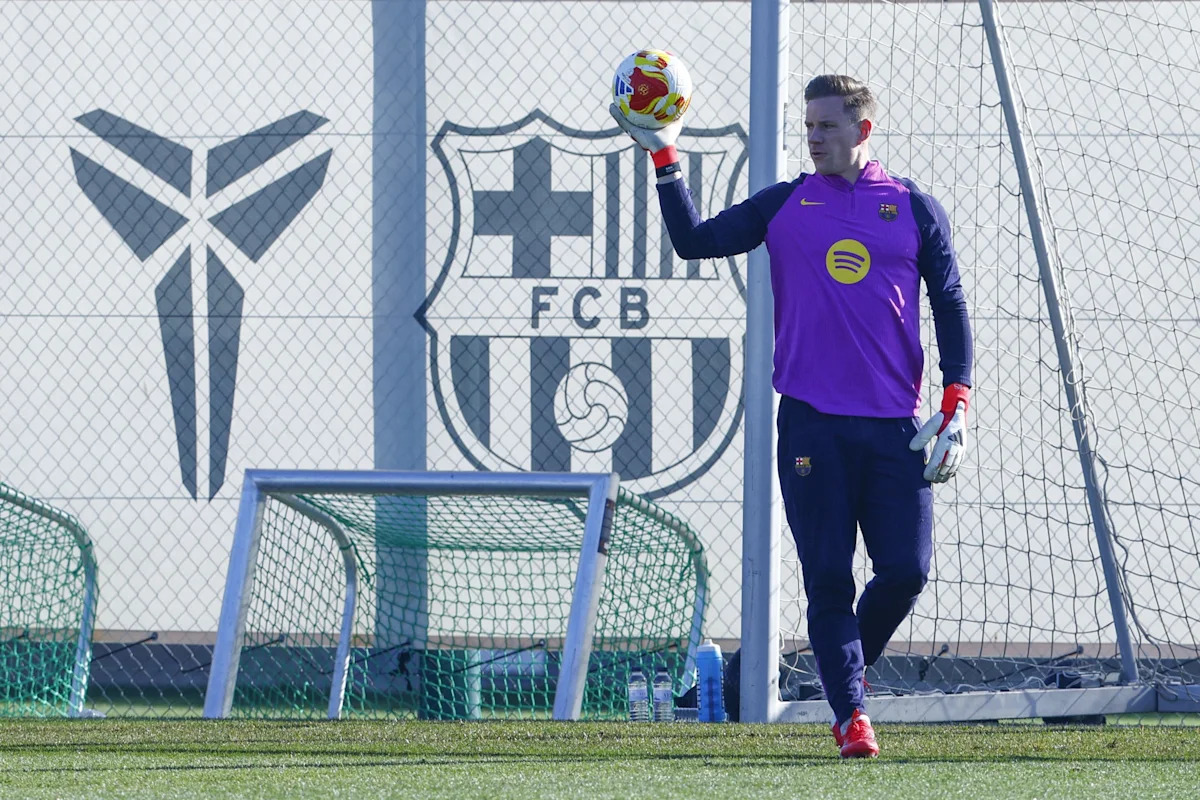 Ter Stegen, cedido al Ajax de Míchel y Jordi Cruyff por una temporada