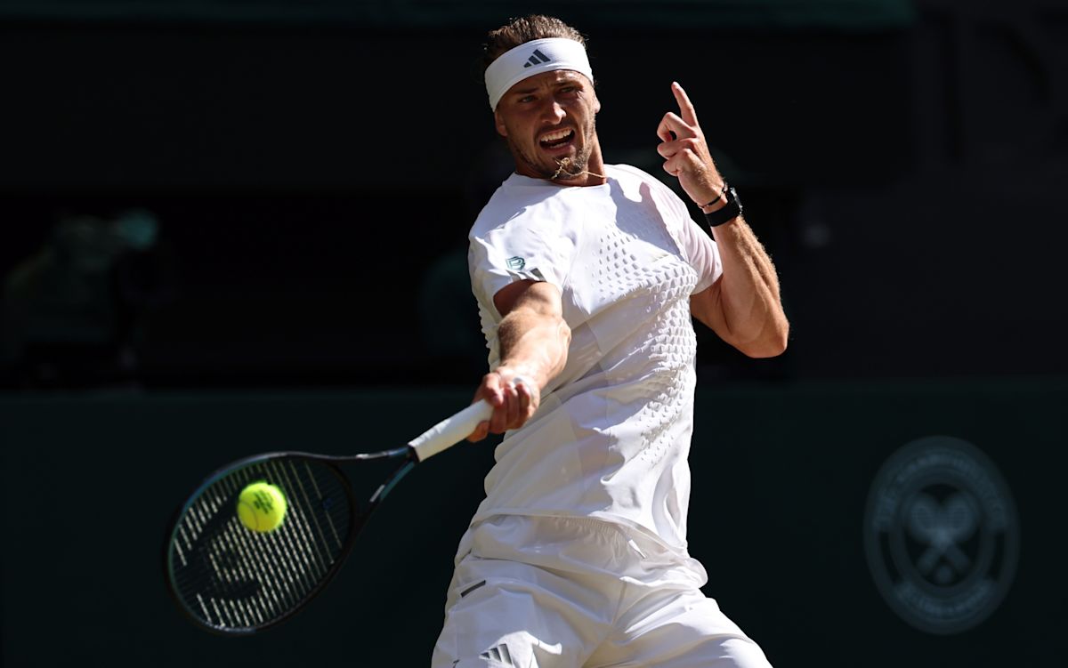 Zverev deja escapar una bola de partido y cae eliminado en Cincinnati