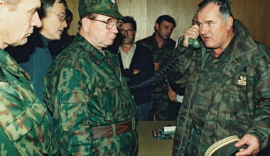 El presidente de Serbia critica a tribunal de la ONU por no dejar morir en casa a Mladic