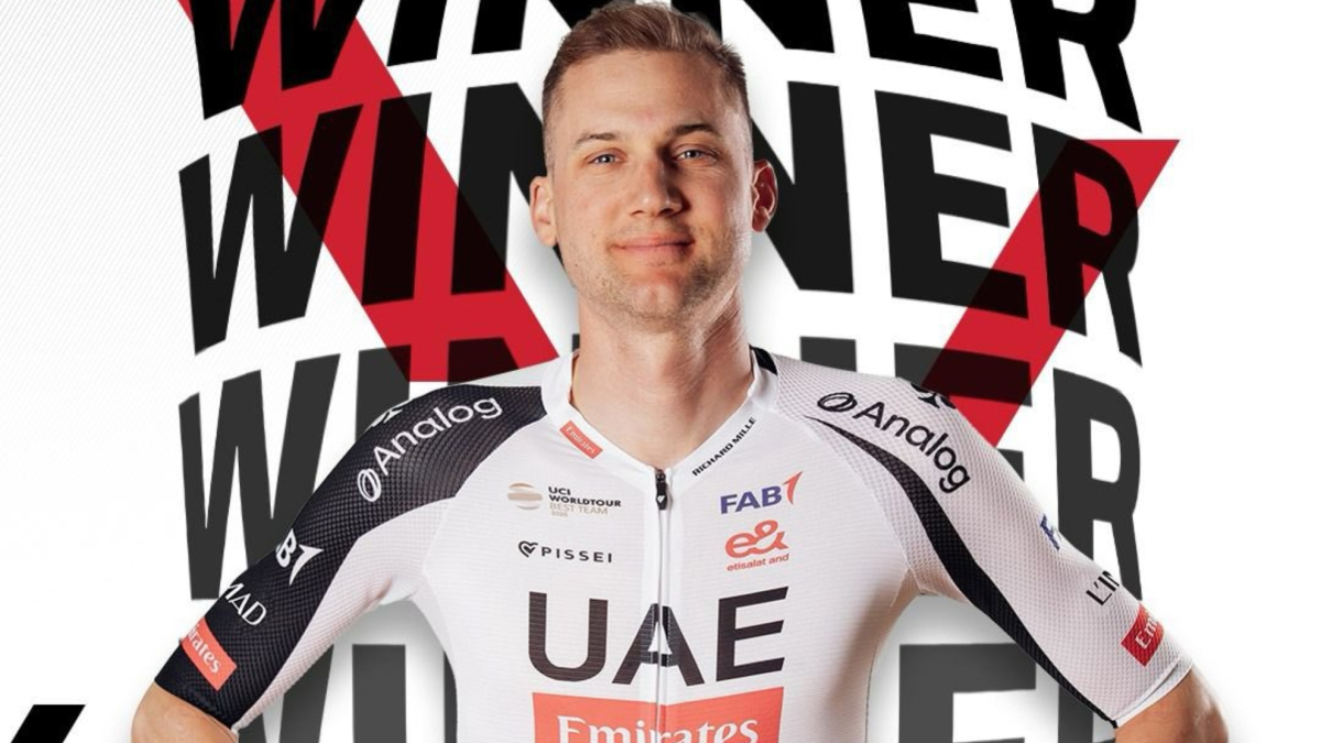 Tim Wellens resiste en Earslton para ganar el Tour de Gran Bretaña