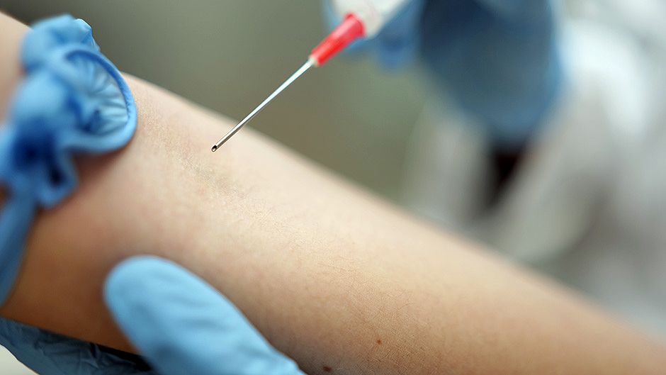 Vacuna del herpes zóster: el hallazgo inesperado que previene infartos en mayores de 60 años