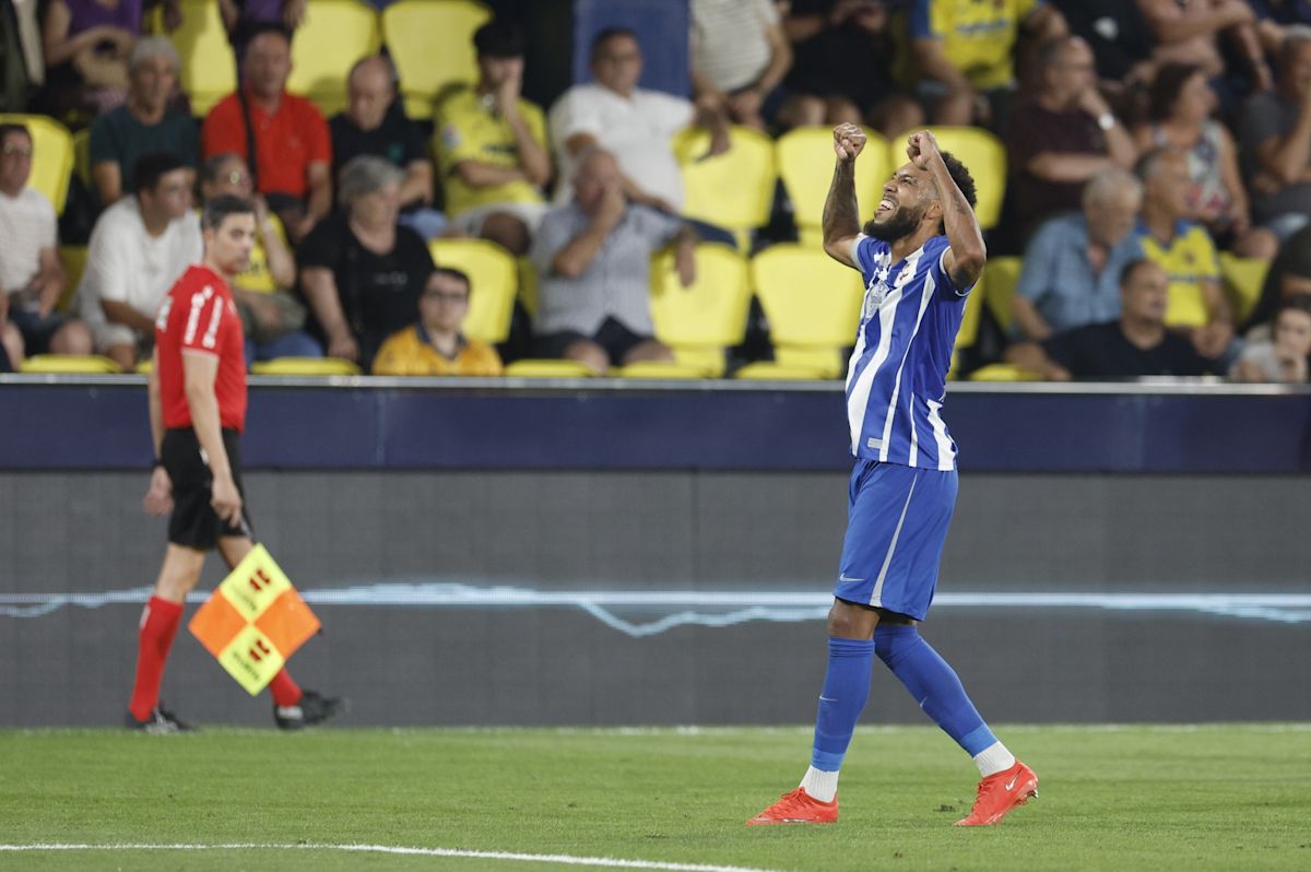2-3. Aubameyang lanza al Deportivo y multiplica las dudas del Villarreal