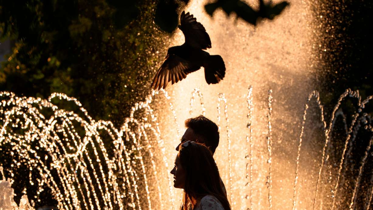 France records around 1,000 additional deaths as extreme heat sets European records