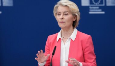 EU weighs age restrictions for children using social media
