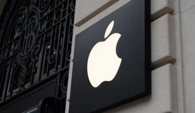 EU 'welcomes' Apple steps to comply with digital rules