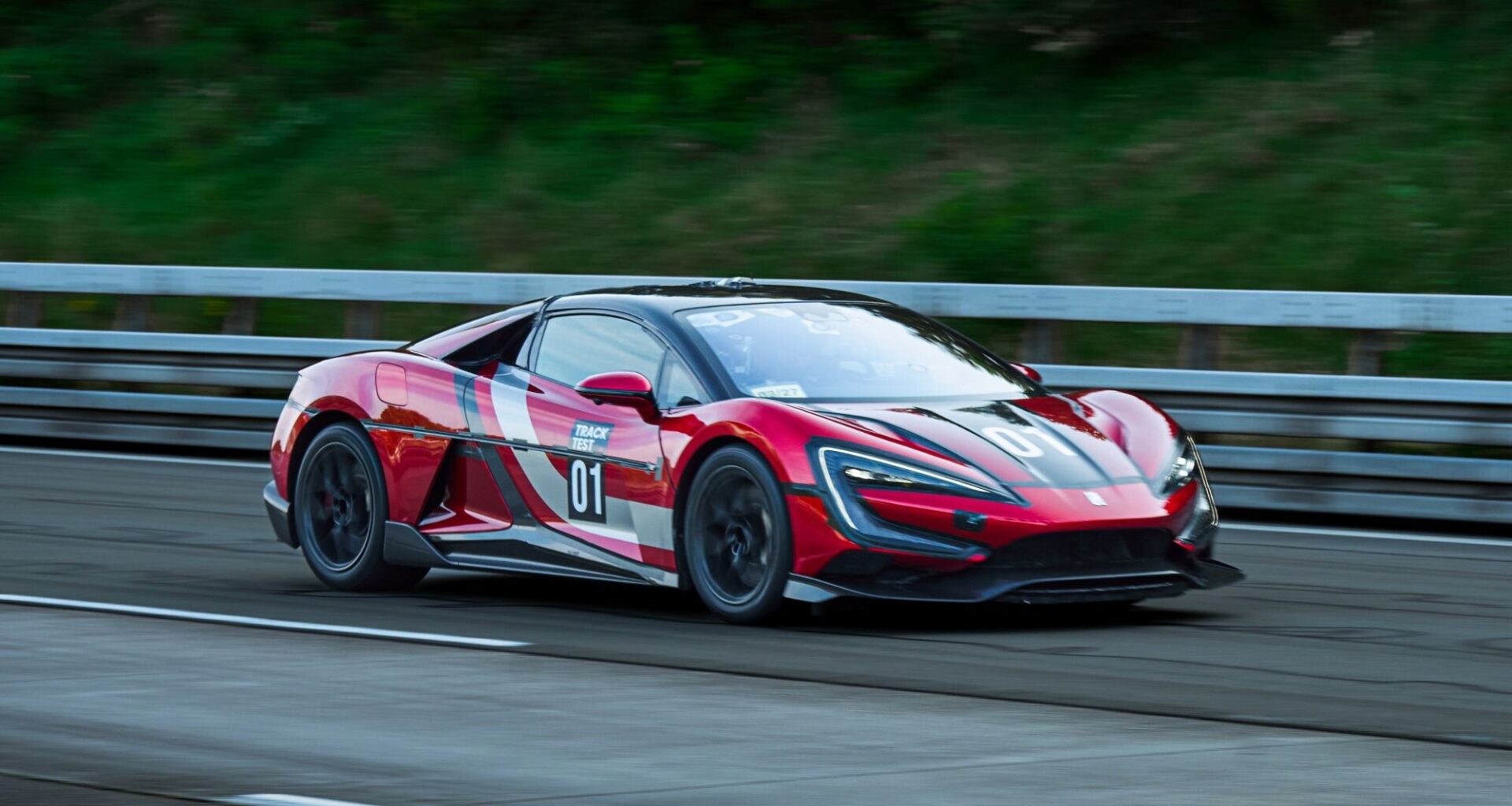 Yangwang veti reilun kaulan Rimac Nevera R:ään sähköautojen nopeusennätyskisassa
