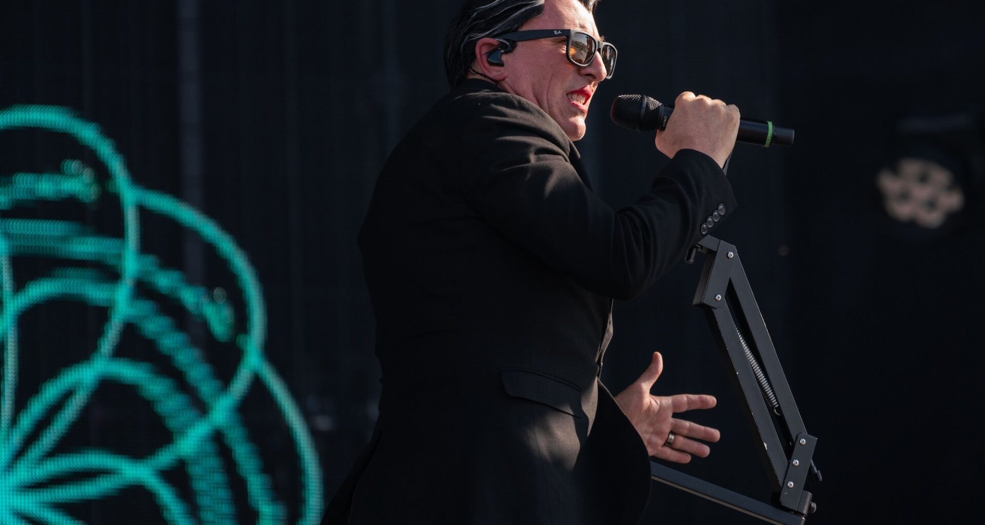 Maynard James Keenan todella inhoaa keikkojen kuvaamista puhelimilla – sanoo aiheesta suorat sanat