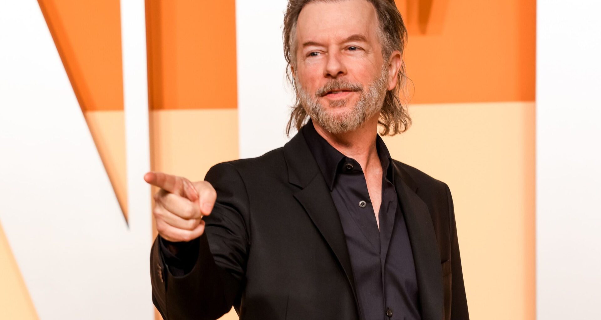 David Spade oli valmis tarttumaan aseeseen: nimmarikerjääjät kävivät liian läheisiksi