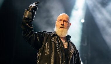 "Käperryin sikiöasentoon ja itkin silmät päästäni" - Rob Halford otti Ozzy Osbournen kuoleman raskaasti