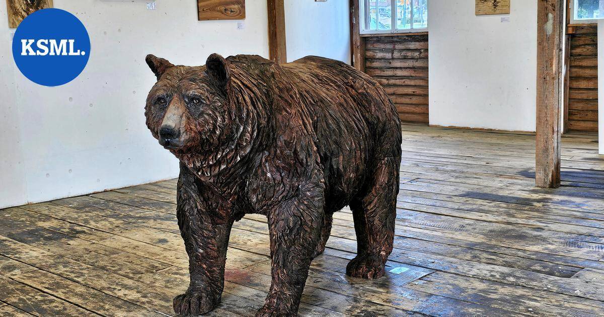 Hanna ja Mika Rautasaaren taidokasta puutaidetta jälleen Höyryn kesätilassa – esillä muun muassa oikean kokoinen karhu ja muita eläimiä | Keski-Suomi