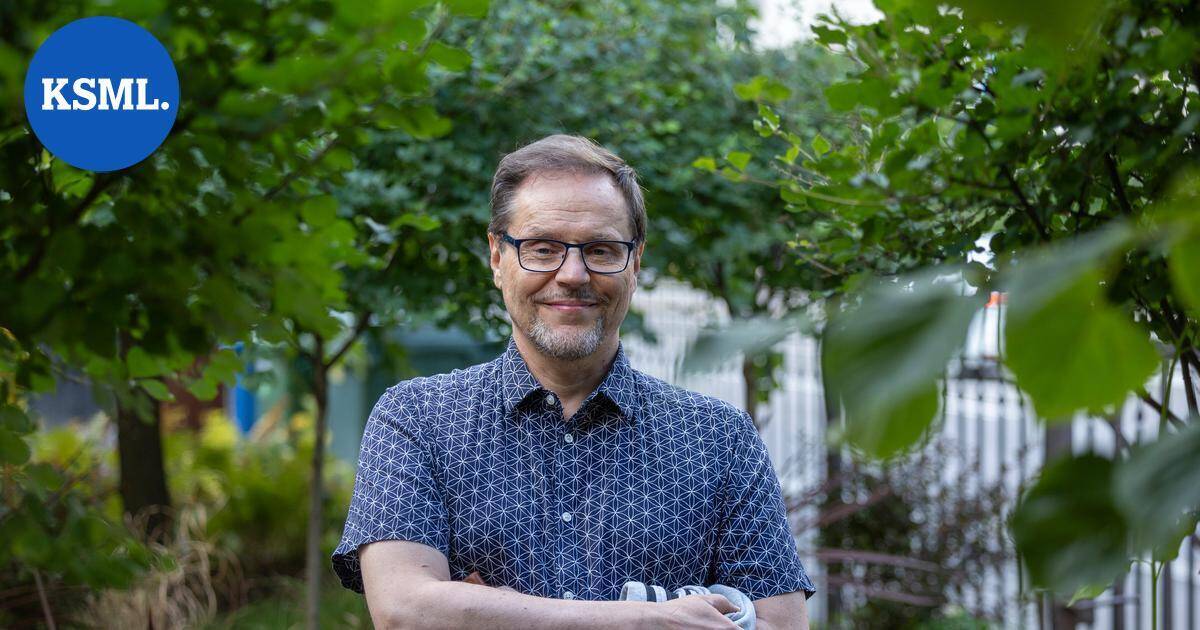 Mieskuoro Sirkkojen johtaja Kimmo Tuuri, 60, oli nuorena klubeja kiertävä rokkari, joka kasvoi klassisemmaksi Jyväskylässä | Keski-Suomi
