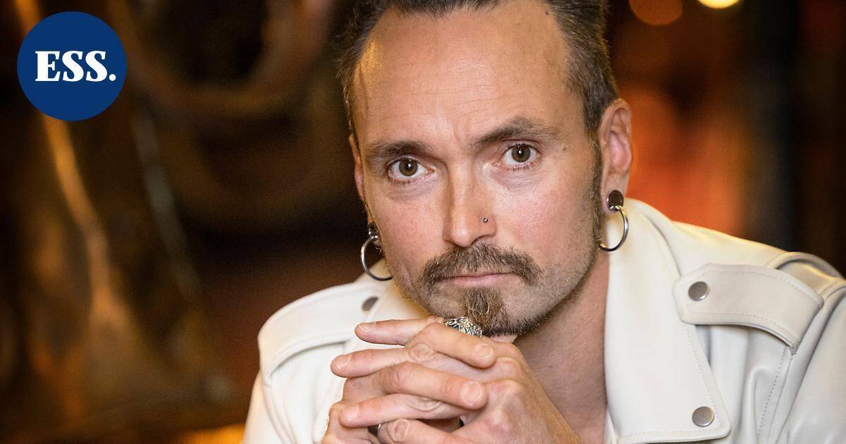 Asikkalasta lähtöisin oleva Jakke Saarinen pääsi 12-vuotiaana parikymppisten miesten bändiin, ja siitä alkoi rumpalin ura | Päijät-Häme