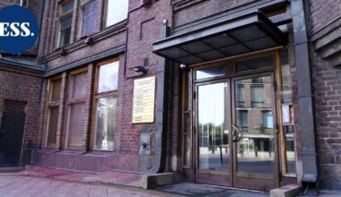 Patrian sisäänkäynti töhrittiin Helsingissä | Uutissuomalainen