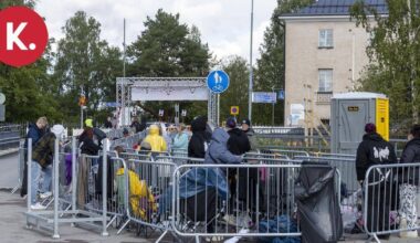 Kuva: Ensimmäiset fanit saapuivat jo yöllä jonottamaan Kuumaa-yhtyeen keikalle Joensuussa | Paikalliset